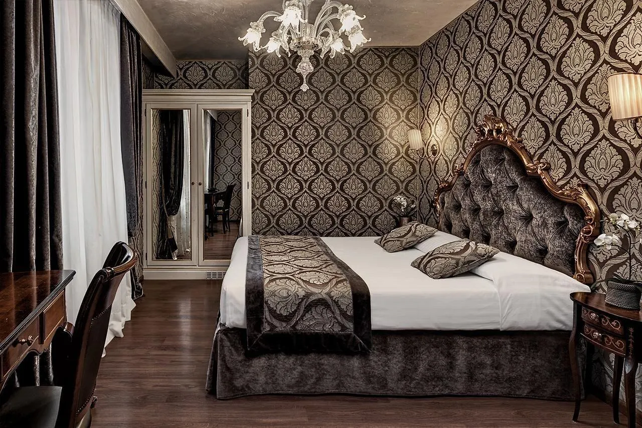 Hotel Tre Archi Venice
