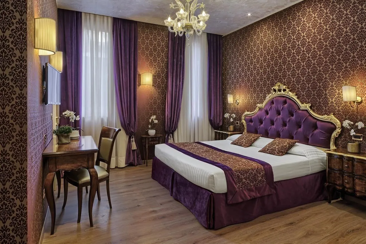 ***  Hotel Tre Archi Venice Italy