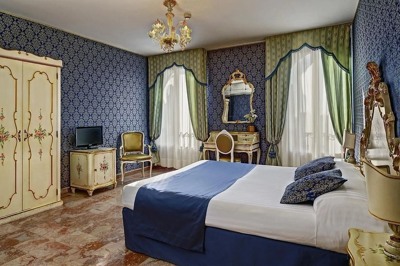 Hotel Tre Archi Venice 3*,