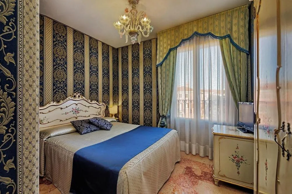 Hotel Tre Archi Venice