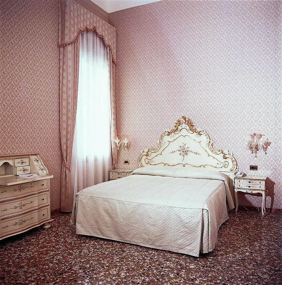 Hotel Tre Archi Venice